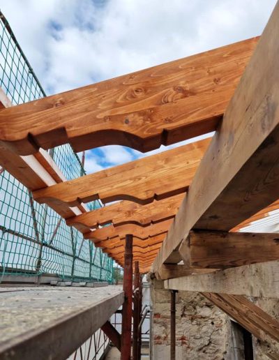 realizzazione di tetto in legno
